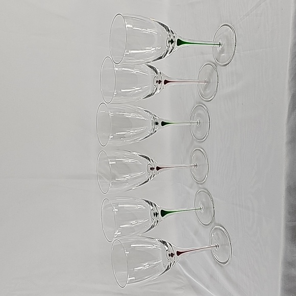 Set of 6 Wine Glasses - Picture 1 of 5